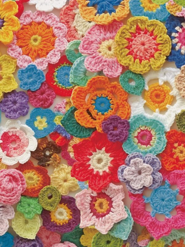 Women's Round Neck All-Over Patterned Sweater Y011